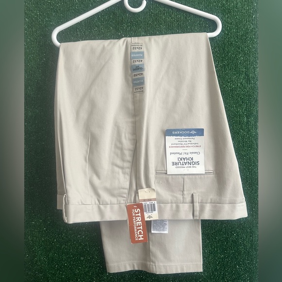 Dockers Signature Khaki Stretch Pants new with tag - Picture 1 of 12